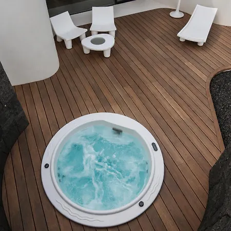 Vulkano Villa *